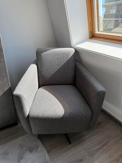 Grijze fauteuil/stoel, Huis en Inrichting, Fauteuils, Zo goed als nieuw, 50 tot 75 cm, Ophalen