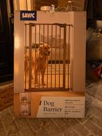 Twee hondenhekjes Savic + verlengstuk, Ophalen of Verzenden, Zo goed als nieuw
