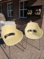 2 retro/vintage kuipstoelen, Ophalen, Zo goed als nieuw, Kunststof