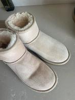 Classic Mini UGG Australia sand 5/36 zgan, Kleding | Dames, Schoenen, Verzenden, Zo goed als nieuw, Beige