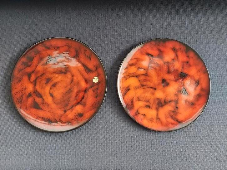 2 vintage oranje zwarte borden Jan van Erp Waalwijk, Antiek en Kunst, Antiek | Keramiek en Aardewerk, Ophalen of Verzenden