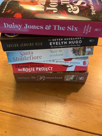 Fijne leesboeken, stapeltje ben je even zoet beschikbaar voor biedingen