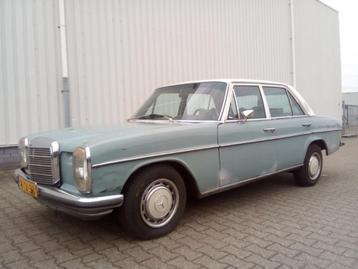 Mercedes W114 W115 veel onderdelen van deze Benz beschikbaar voor biedingen