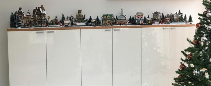 Compleet Lemax Kerstdorp te koop!, Diversen, Kerst, Ophalen