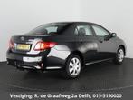 Toyota Corolla 1.6-16V Terra | Navigatie | Trekhaak | Airco, Auto's, Voorwielaandrijving, Gebruikt, Zwart, 4 cilinders