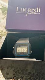 Te koop bijna nieuw en mooie Casio horloge van Lucadi,bieden, Sieraden, Tassen en Uiterlijk, Ophalen of Verzenden, Zo goed als nieuw