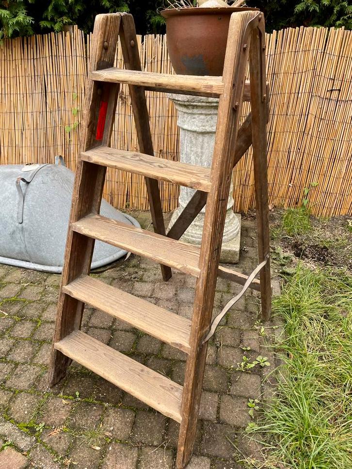 Antieke ladder / trap hout Rotterdam Lado Klimmaterialen, Doe-het-zelf en Verbouw, Ladders en Trappen, Zo goed als nieuw, Minder dan 2 meter