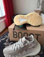 Yeezy boost 380, Ophalen of Verzenden, Zo goed als nieuw, Sneakers of Gympen