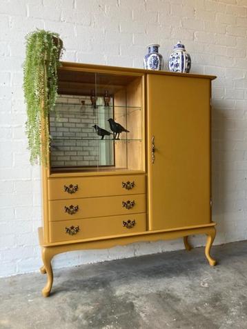 Vintage antiek vitrinekast,high-board,dressoir restyled beschikbaar voor biedingen