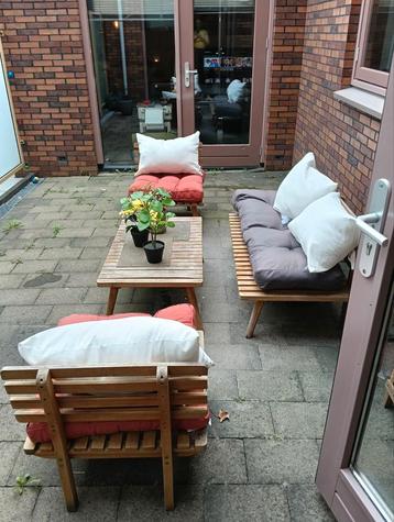 Houten Tuinset beschikbaar voor biedingen