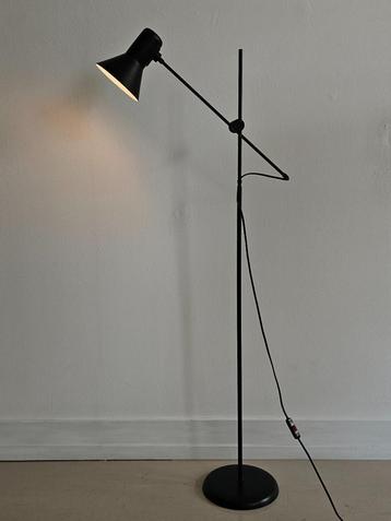 Vintage Massive hengellamp vloerlamp lamp 80s in topconditie beschikbaar voor biedingen