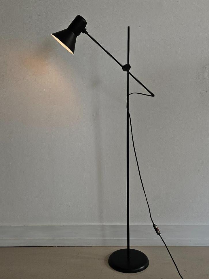 Vintage Massive hengellamp vloerlamp lamp 80s in topconditie, Huis en Inrichting, Lampen | Vloerlampen, Zo goed als nieuw, 150 tot 200 cm