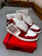 Jordan 1 Retro High OG Varsity Red Women's (US 8W / EU 39), Kleding | Dames, Ophalen of Verzenden, Nieuw, Sneakers of Gympen