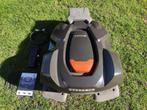 HUSQVARNA Automower (type 330X, 3.200 m2, i.z.g.s.), Tuin en Terras, Ophalen of Verzenden, 20 tot 25 cm, Husqvarna