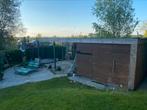 Overkapping en ruime houten schuur, Tuin en Terras, Tuinhuizen, Ophalen, Schuur, Zonder ramen, 500 cm of meer