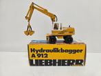 Liebherr A 912 graafmachine van der Stoel 1:50, Hobby en Vrije tijd, Modelauto's | 1:50, ., Conrad, Ophalen of Verzenden, Zo goed als nieuw