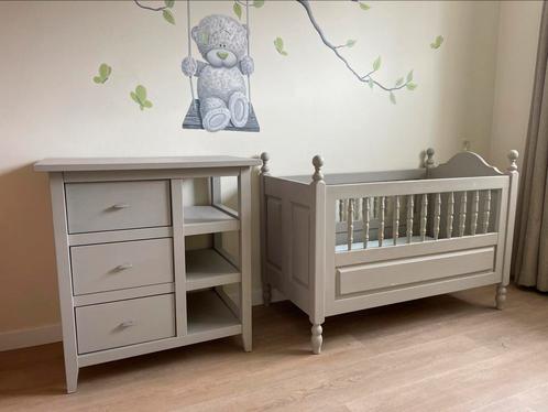 Ledikant en commode incl toebehoren, Kinderen en Baby's, Kinderkamer | Complete kinderkamers, Gebruikt, Jongetje of Meisje, Ophalen