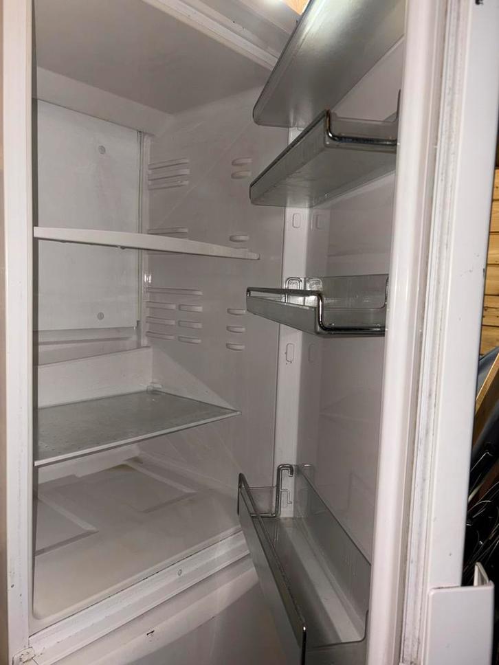 Miele Koelkast met Vriesvak - Groot!, Witgoed en Apparatuur, Koelkasten en IJskasten, Gebruikt, Met vriesvak, 200 liter of meer