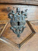 Elegante 18e-eeuwse Eiken Kist – Gedateerd 1756, Ophalen