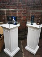 Houten pilaren glazen vitrine showcase display, Ophalen, Gebruikt