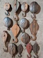 Oude antiek vintage katrol hijsblok houten metalen botter, Ophalen of Verzenden