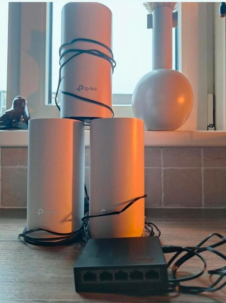 TP-Link WiFi Versterkers + splitter, Computers en Software, WiFi-versterkers, Gebruikt, Ophalen of Verzenden