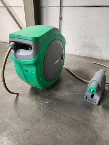 Nieuwe Hozelock Slangenhaspel - 30m beschikbaar voor biedingen