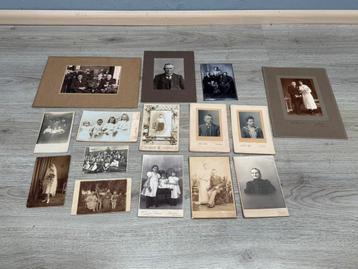 Diverse antieke familie fotos vanaf begin 1900 beschikbaar voor biedingen