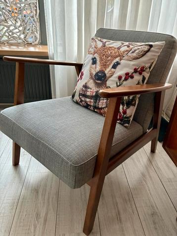 IKEA Stoel - Lichtgrijs & Hout - Zeer Goede Staat beschikbaar voor biedingen