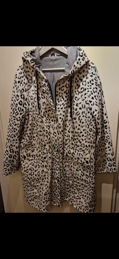 Licht gevoerde lakjas maat 44 incl verz, Kleding | Dames, Jassen | Winter, Verzenden