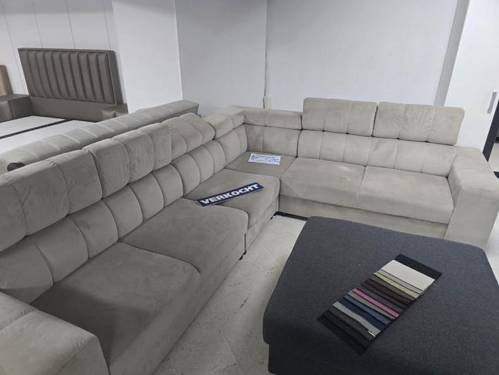 uitverkoop van hoekbanken, slaapbanken en bankstellen, op=op, Huis en Inrichting, Banken | Complete zithoeken, Nieuw, Ophalen