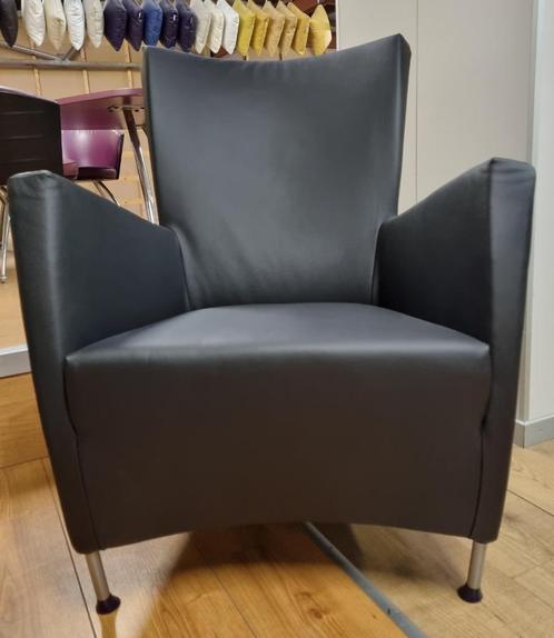 Montis Windy fauteuil refurbished nieuw leder kleur Black, Huis en Inrichting, Fauteuils, Nieuw, Kunststof, Metaal, 75 tot 100 cm