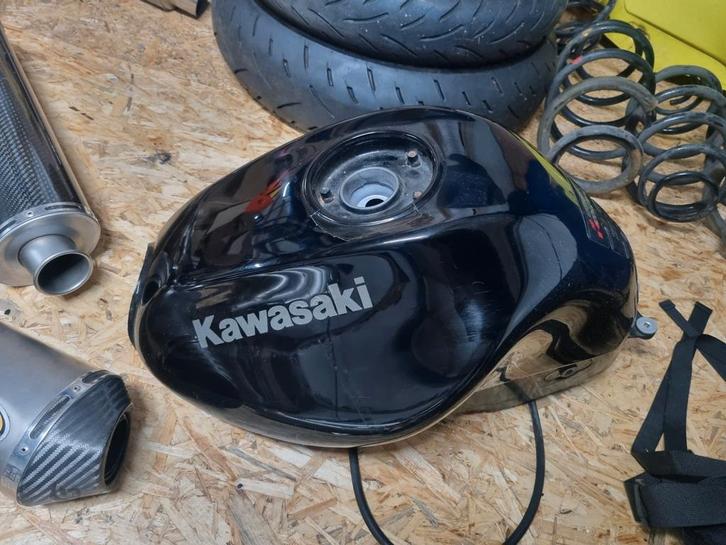 Kawasaki ER6N Tank - Zwart, Motoren, Onderdelen | Kawasaki, Gebruikt, Ophalen of Verzenden