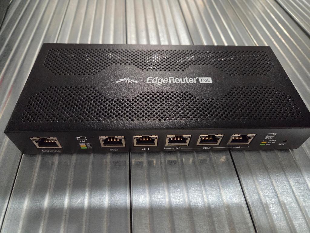 Ubiquiti Edgerouter ERPoe-5, Computers en Software, Ubiquiti, Gebruikt, Ubiquiti, Ubiquiti Networks