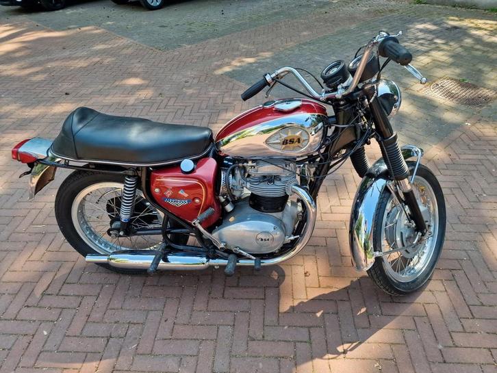 1970 BSA 650 A65 Lightning 10km op teller, Motoren, Motoren | Oldtimers, Toermotor, 2 cilinders, Ophalen