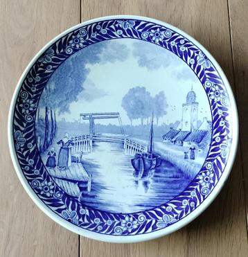 Delfsblauw bord Royal Boch 25cm beschikbaar voor biedingen
