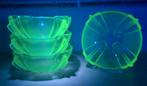 Art Deco uranium glazen dessertcoupes Stölzle, Tsjechië 1920, Ophalen of Verzenden