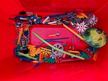 Knex basisdoos (mogelijk niet 100% compleet)  beschikbaar voor biedingen