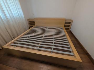 Ikea Bedframe 180x200 met Achterkant & Kastjes - afbeelding 1