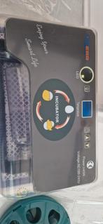 Broedmachine uniegg systems, Dieren en Toebehoren, Pluimvee, Mannelijk, Kip