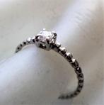 18 karaat Witgouden ring met diamant (8), Ophalen, Wit, Zo goed als nieuw, 17 tot 18