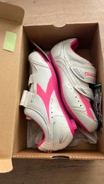Wielrenschoenen dames maat 42, Schoenen, Nieuw, Dames, Ophalen