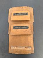 Vintage krantenhouder 'Dagbladen & Couranten', Antiek en Kunst, Ophalen of Verzenden