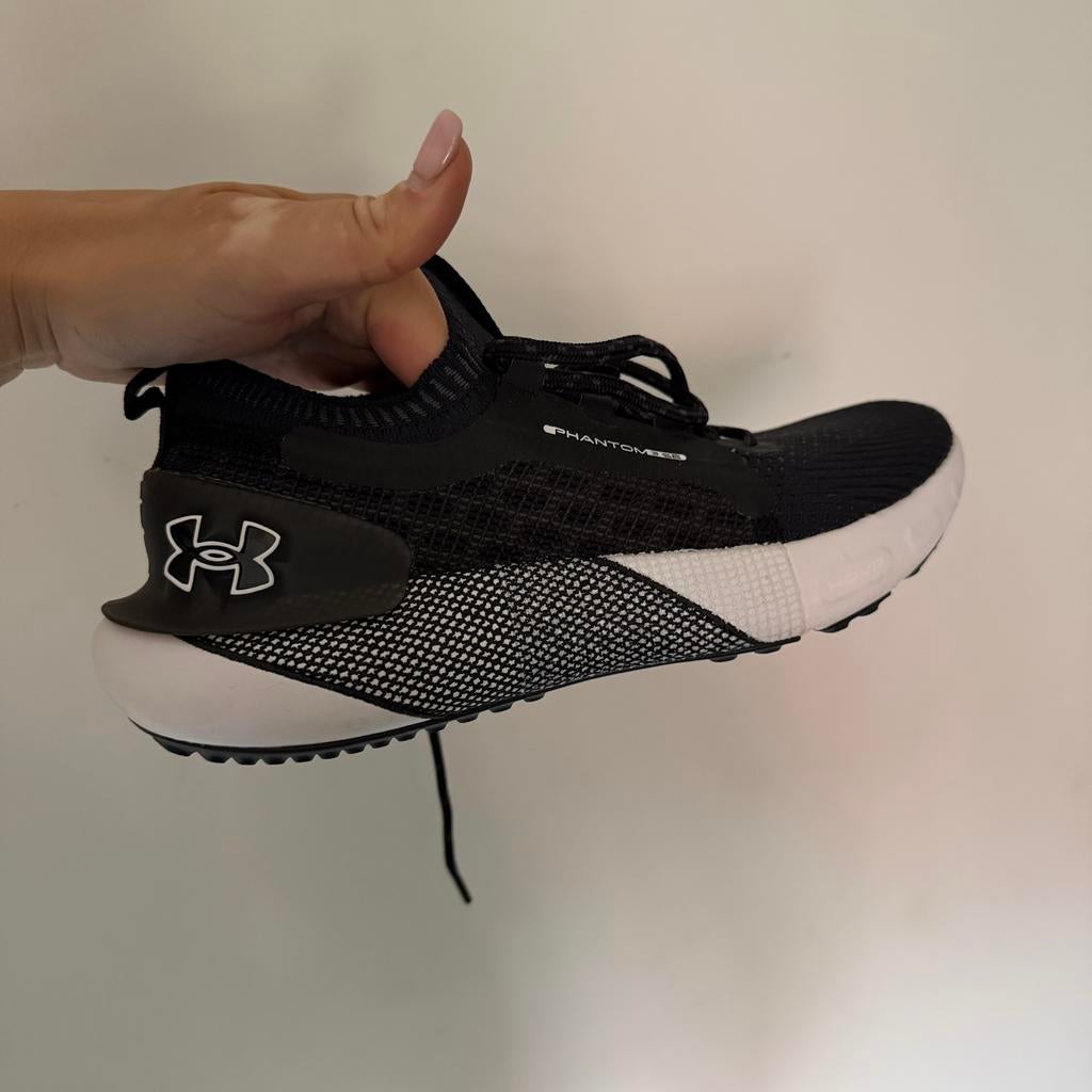 Under Armour sneakers maat 38, Ophalen of Verzenden, Nieuw, Zwart, Sneakers of Gympen