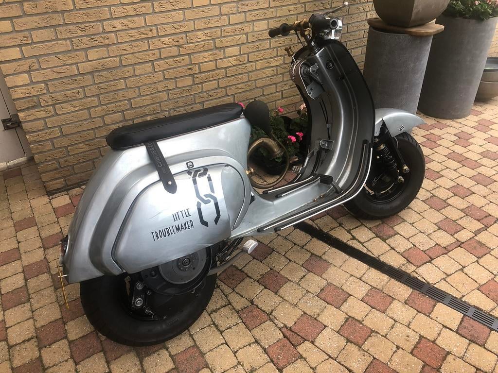 Vespa ~ Broomhilda ~ Oldtimer, Fietsen en Brommers, Scooters | Vespa, Zo goed als nieuw, Overige modellen, Benzine, Ophalen