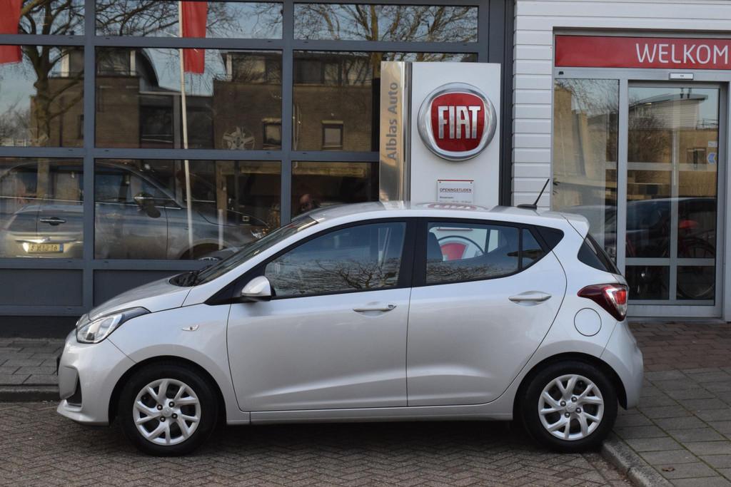 Hyundai i10 1.0i Comfort|Nav|Carplay|PDC|Cruise Control, Auto's, Hyundai, Stof, Gebruikt, 4 stoelen, Origineel Nederlands