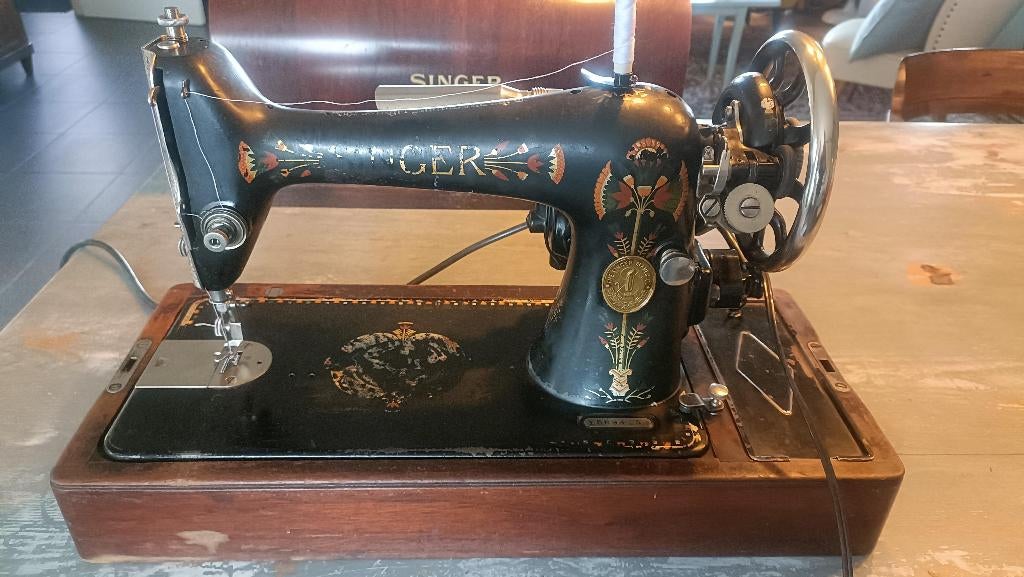 Singer 66K antieke naaimachine (met Lotusbloem), Antiek en Kunst, Ophalen