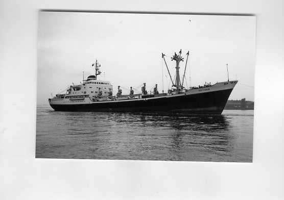 scheepvaart-foto-KNSM-amsterdam-neptunus, Verzamelen, Scheepvaart, Ophalen of Verzenden, Zo goed als nieuw, Boek of Tijdschrift