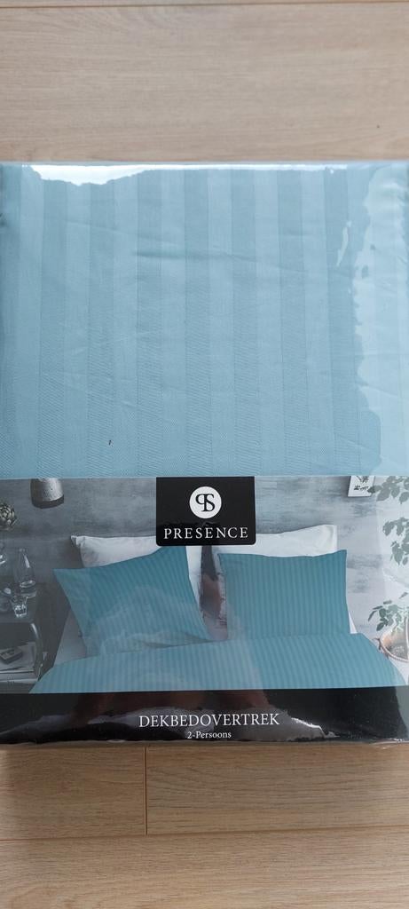 Presence dekbedovertrek 2-persoons licht/ijsblauw gestreept, Blauw, Dekbedovertrek, Ophalen of Verzenden, Nieuw