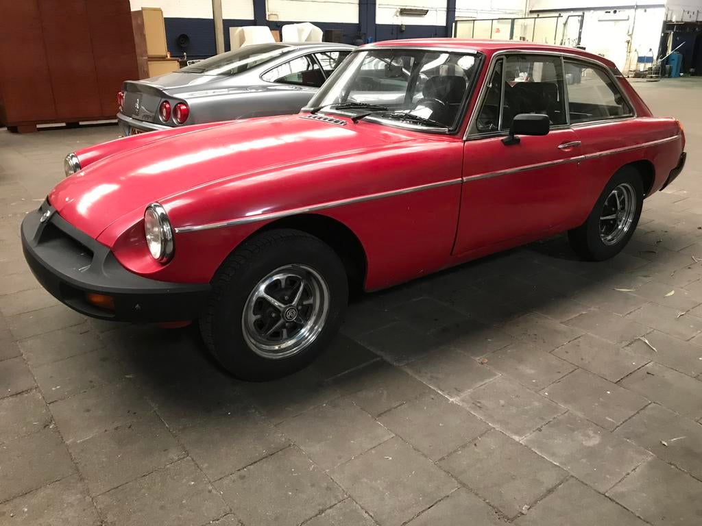 MGB GT zonder schuifdak 4-bak, Zwart, Handgeschakeld, Particulier, MG